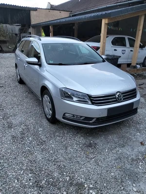 Utilizat 2013 VW Passat Break | 5.200 EUR (Preț bun) - Imagine 1/4