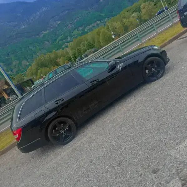 Utilizat 2013 Mercedes 200 Break | 5.500 EUR - Imagine 1/4