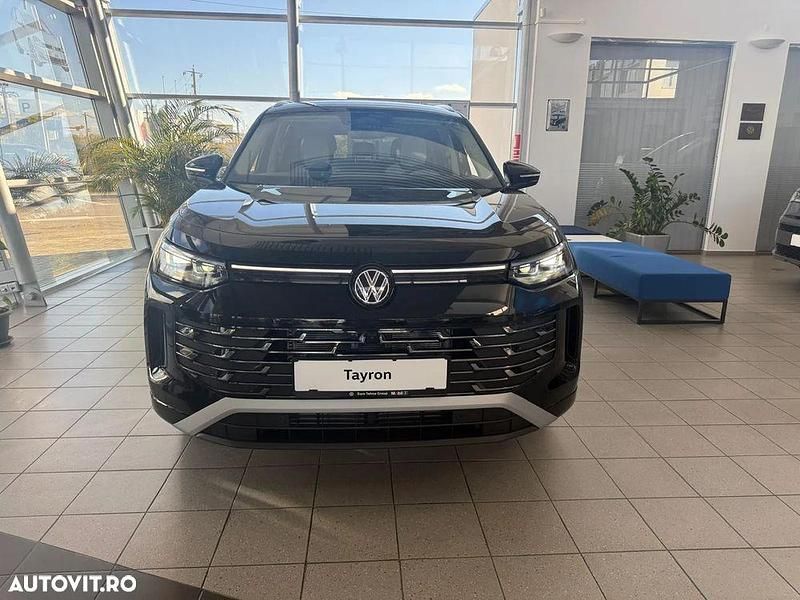 Culoarenegru Nouă 2025 VW Tayron Elegance SUV | 54.390 EUR - Imagine 1/4