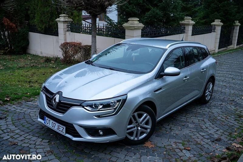 Culoaregri Utilizat 2020 Renault Mégane GrandTour Business Break | 10.990 EUR (Preț OK) - Imagine 1/4