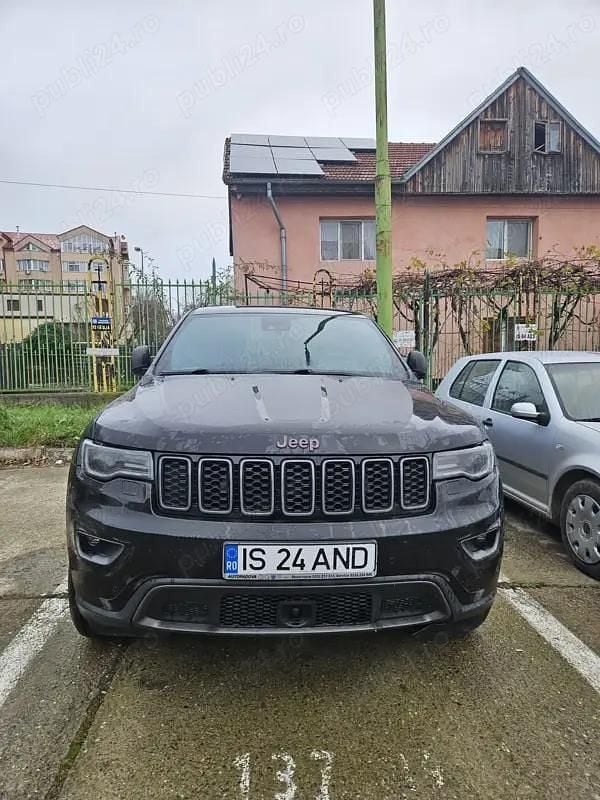 Culoarenegru Utilizat 2018 Jeep Grand Cherokee Trailhawk SUV | 9.500 EUR - Imagine 1/4