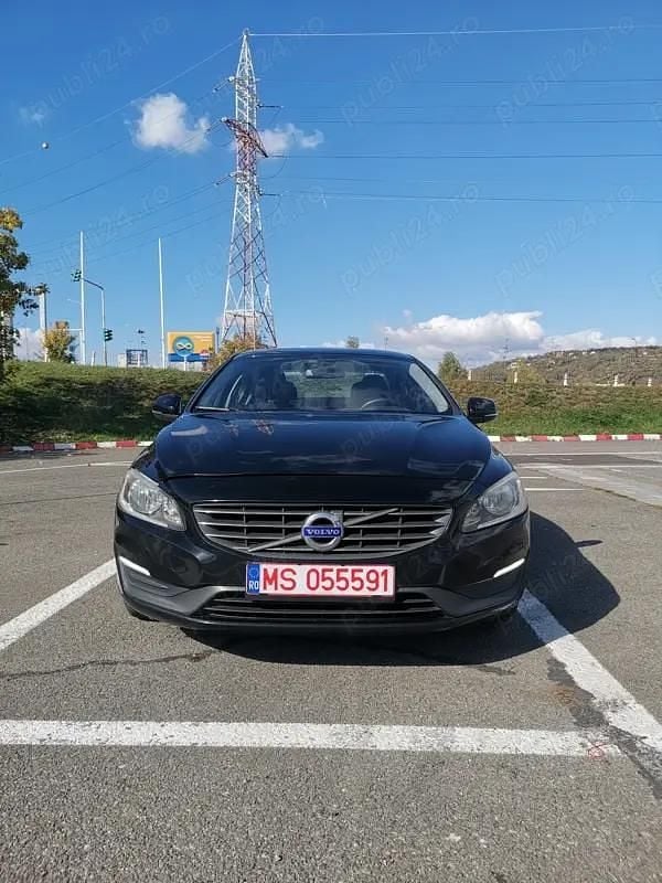 Negru Utilizat 2014 Volvo S60 Berlinǎ | 9.500 EUR - Imagine 1/4