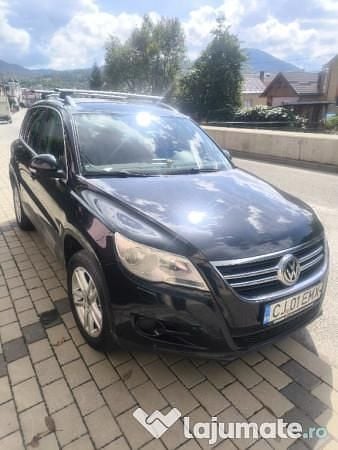 Negru Utilizat 2009 VW Tiguan SUV | 6.700 EUR (Preț OK) - Imagine 1/4
