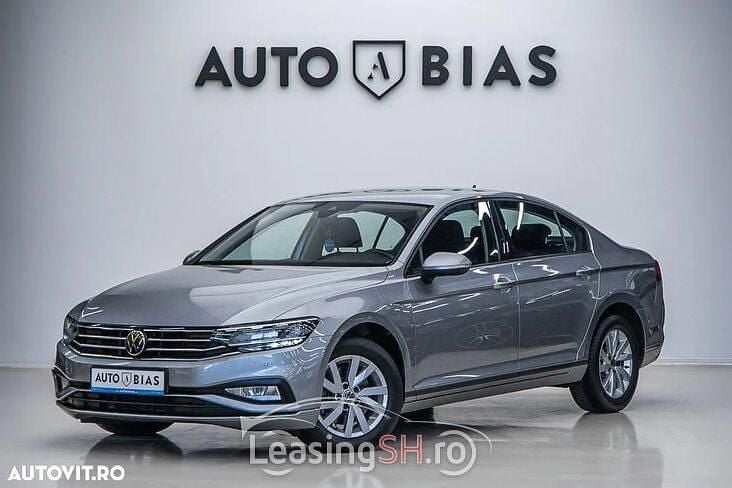 Gri Utilizat 2021 VW Passat Comfortline Berlinǎ | 16.949 EUR (Preț bun) - Imagine 1/4
