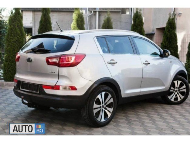 Second-hand Kia Sportage 136 CP (100 kW) 2012 Gri SUV