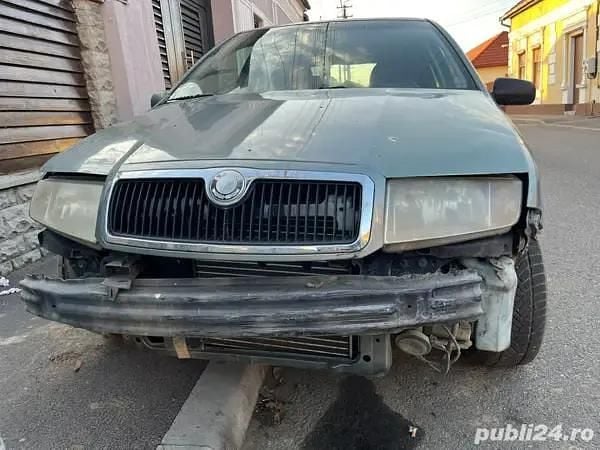 Utilizat 2001 Skoda Fabia | 2.300 EUR - Imagine 1/4