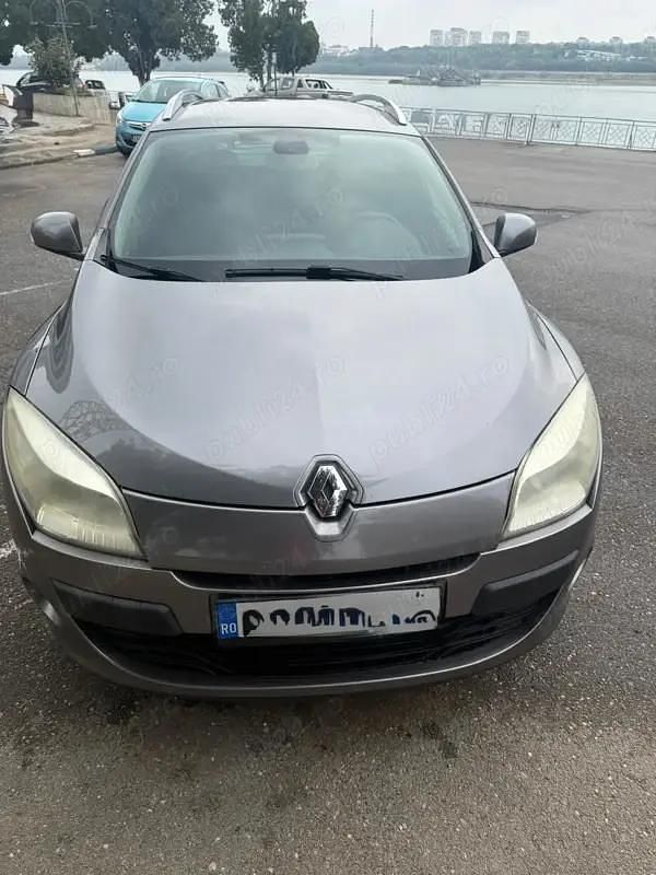 Utilizat 2010 Renault Mégane III Hatchback | 3.500 EUR - Imagine 1/4