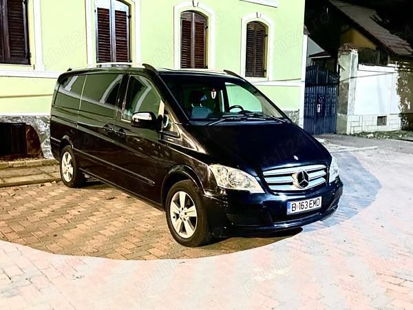 Negru Utilizat 2011 Mercedes Viano Monovolum | 12.900 EUR (Preț bun) - Imagine 1/4