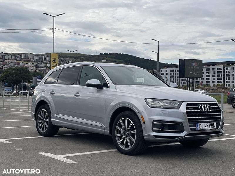Culoareargint Utilizat 2017 Audi Q7 Comfort SUV | 26.000 EUR (Preț bun) - Imagine 1/4