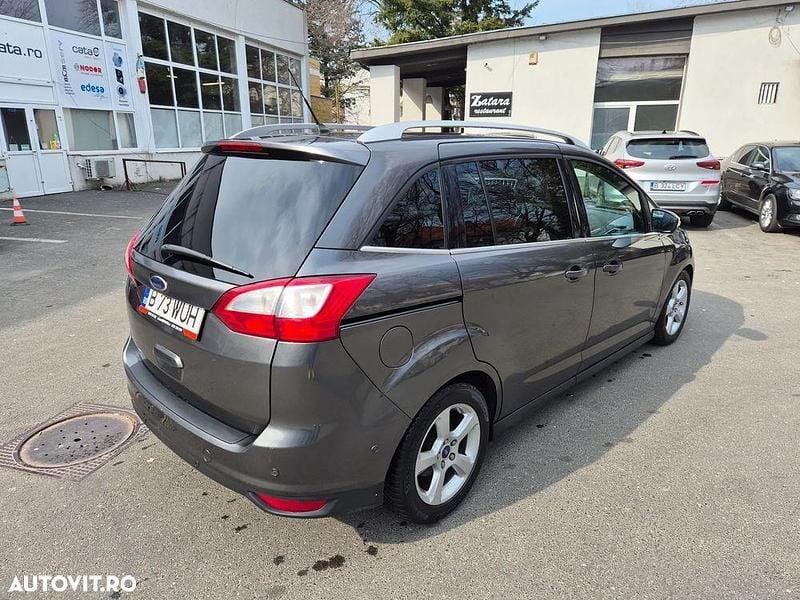 Second-hand Ford Grand C-Max 150 CP (110 kW) 2016 Culoaregri Monovolum