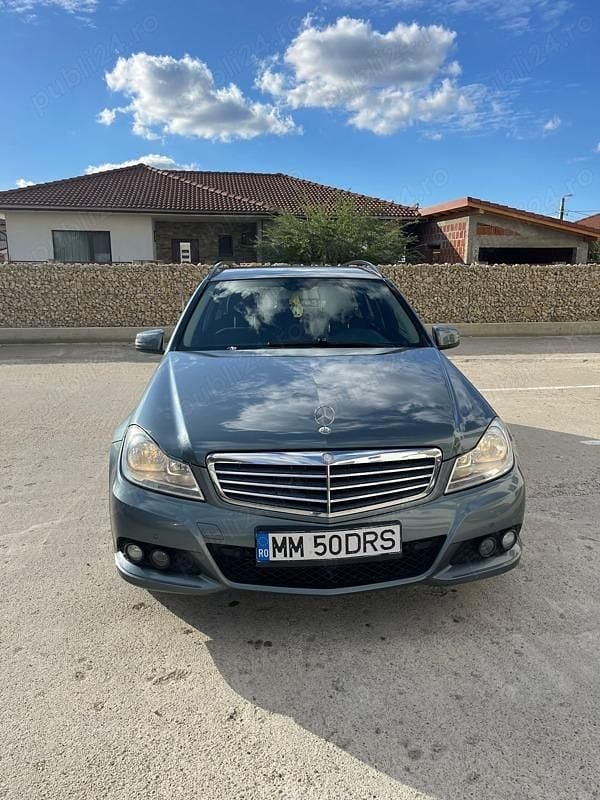Utilizat 2013 Mercedes C220 Hatchback | 6.500 EUR - Imagine 1/4