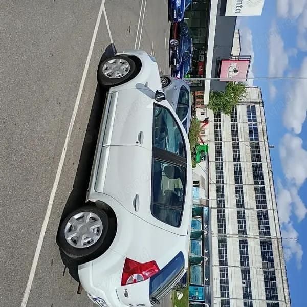 Second-hand Dacia Sandero 85 CP (62 kW) 2008 Hatchback