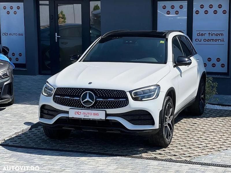 Alb Utilizat 2022 Mercedes GLC300 SUV | 39.655 EUR (Super Preț) - Imagine 1/4