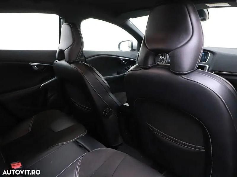 Second-hand Volvo V40 R-Design 115 CP (84 kW) 2016 Culoaregri