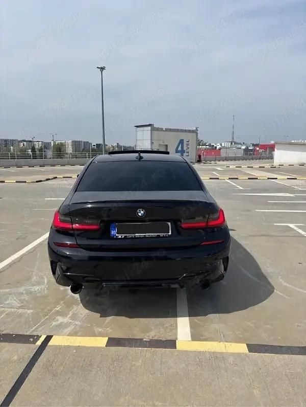 Second-hand BMW 330 258 CP (189 kW) 2020 Berlinǎ