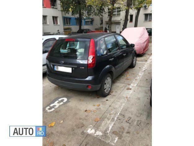 Second-hand Ford Fiesta 50 CP (36 kW) 2007 Gri Hatchback