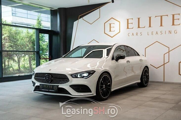 Alb Utilizat 2021 Mercedes CLA200 AMG line Coupe | 34.980 EUR (Scump) - Imagine 1/4