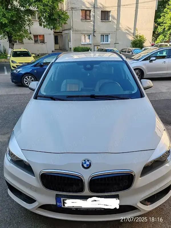 Alb Utilizat 2017 BMW 218 Active Tourer Monovolum | 13.500 EUR - Imagine 1/4