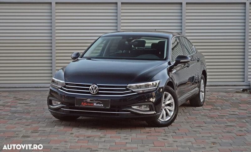 Negru Utilizat 2020 VW Passat Comfortline Berlinǎ | 16.490 EUR (Preț OK) - Imagine 1/4