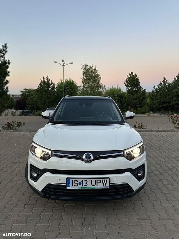 Second-hand Ssangyong (KGM) Tivoli 163 CP (119 kW) 2019 Culoarealb SUV