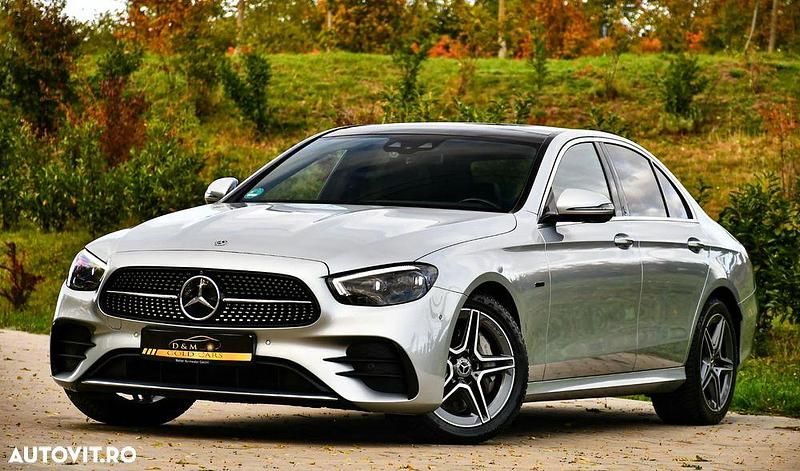 Culoareargint Utilizat 2020 Mercedes E300 Berlinǎ | 29.990 EUR (Puțin scump) - Imagine 1/4