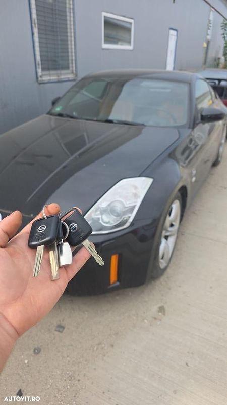 Culoarenegru Utilizat 2006 Nissan 350Z Coupe | 14.500 EUR - Imagine 1/4