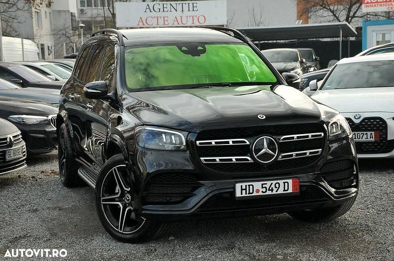 Culoarenegru Utilizat 2022 Mercedes GLS350 SUV | 68.990 EUR (Preț bun) - Imagine 1/4
