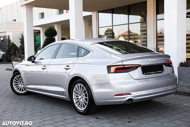 Second-hand Audi A5 150 CP (110 kW) 2019 Culoaregri Berlinǎ