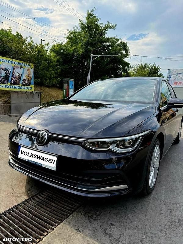 Culoarenegru Utilizat 2020 VW Golf VII Highline | 20.000 EUR (Scump) - Imagine 1/4