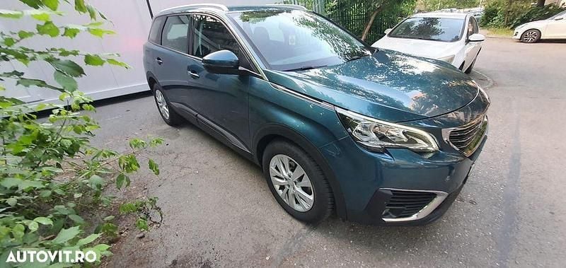Culoareverde Utilizat 2018 Peugeot 5008 Allure Monovolum | 12.500 EUR (Preț OK) - Imagine 1/4