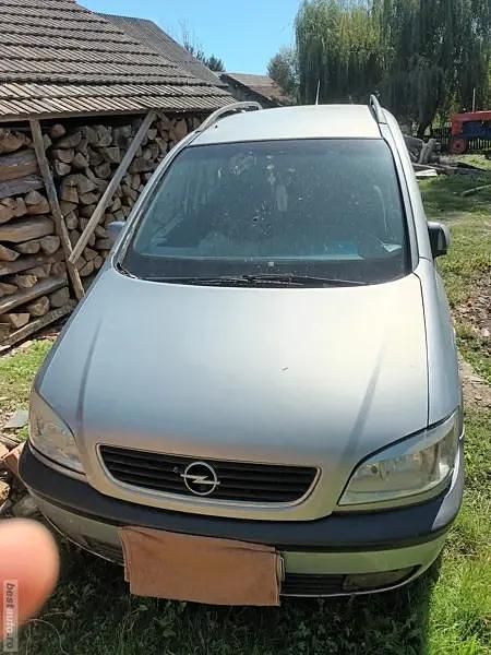 Utilizat 2001 Opel Zafira Monovolum | 3.500 EUR (Scump) - Imagine 1/3