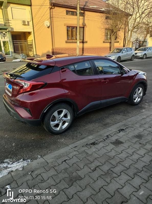 Second-hand Toyota C-HR 122 CP (89 kW) 2019 Culoarerosu SUV