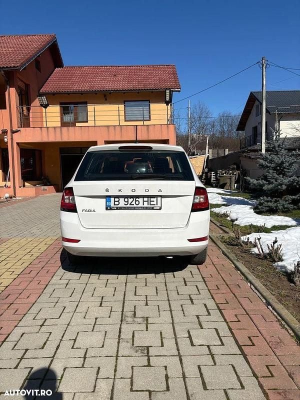 Second-hand Skoda Scala Active 95 CP (69 kW) 2021 Culoarealb Hatchback