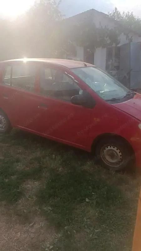 Utilizat 2003 Daihatsu Cuore Hatchback | 800 EUR - Imagine 1/4