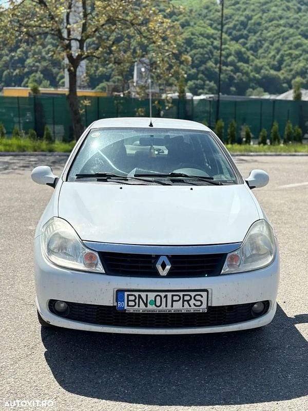 Second-hand Renault Symbol II 98 CP (72 kW) 2010 Culoarealb Berlinǎ
