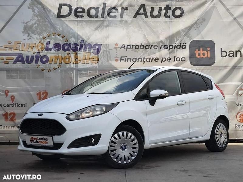 Second-hand Ford Fiesta Trend 75 CP (55 kW) 2017 Culoarealb Hatchback