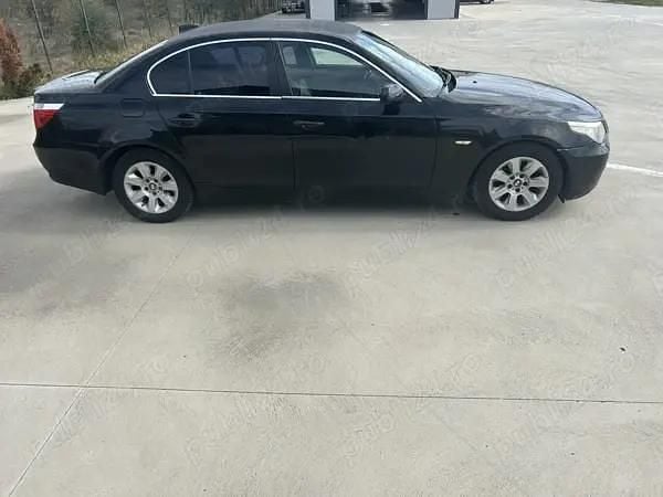 Second-hand BMW 520 163 CP (119 kW) 2005 Berlinǎ