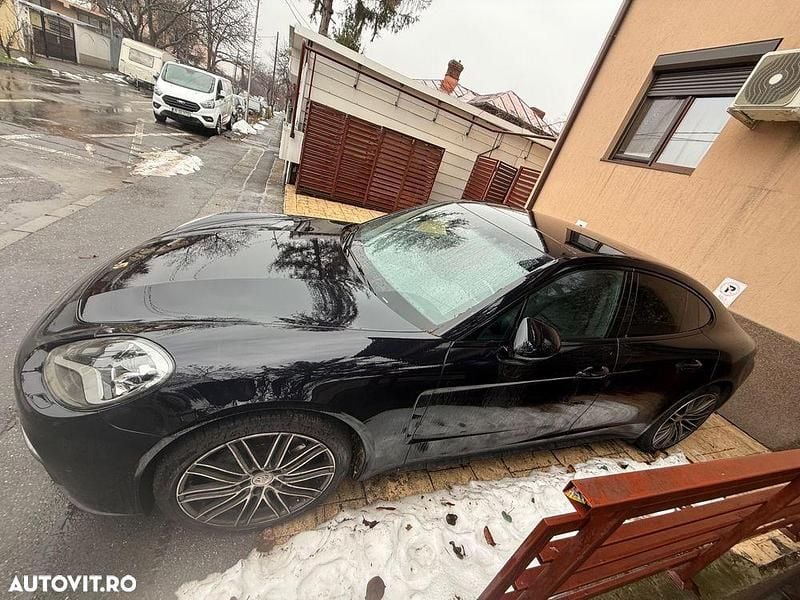 Second-hand Porsche Panamera 4S 440 CP (323 kW) 2018 Culoarenegru Berlinǎ