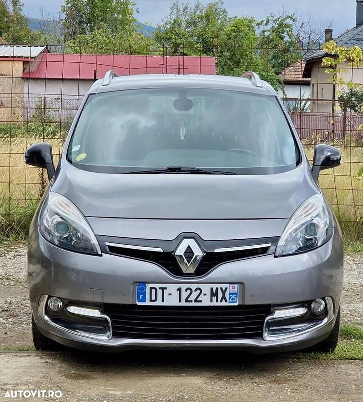 Culoaregri Utilizat 2015 Renault Grand Scénic III Privilege Monovolum | 5.490 EUR (Preț bun) - Imagine 1/4