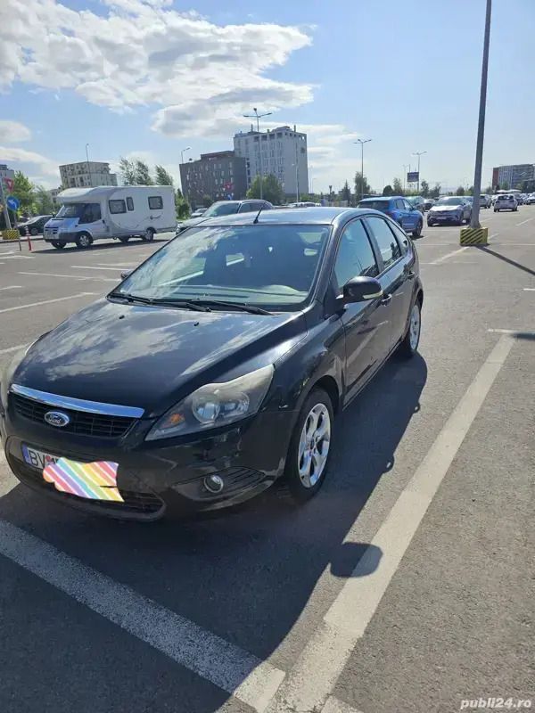 Negru Utilizat 2010 Ford Focus Berlinǎ | 6.000 EUR - Imagine 1/4