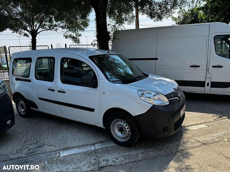 Alb Utilizat 2019 Renault Kangoo Monovolum | 6.595 EUR (Super Preț) - Imagine 1/4