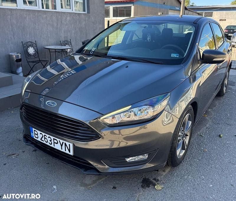 Culoaregri Utilizat 2018 Ford Focus Berlinǎ | 7.900 EUR (Super Preț) - Imagine 1/4