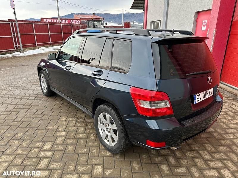 Second-hand Mercedes GLK220 170 CP (125 kW) 2011 Culoarealbastru SUV