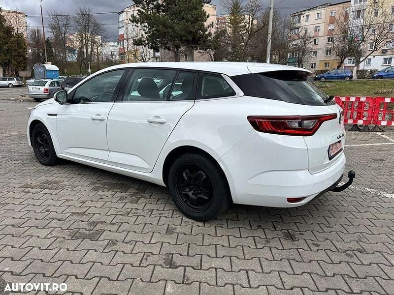 Second-hand Renault Mégane GrandTour Life 100 CP (73 kW) 2018 Culoarealb Break