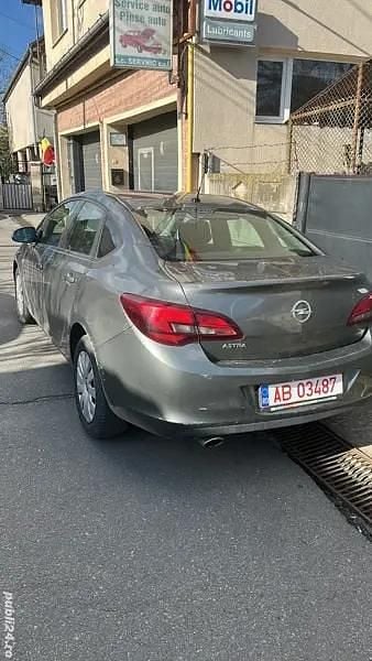 Second-hand Opel Astra 140 CP (102 kW) 2016 Gri Berlinǎ