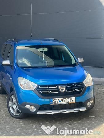 Albastru Second-hand 2017 Dacia Lodgy Monovolum | 9.999 EUR (Puțin scump) - Imagine 1/4