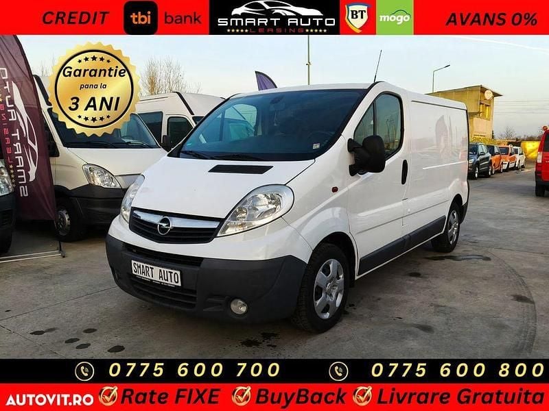 Culoarealb Utilizat 2015 Opel Vivaro Monovolum | 7.699 EUR (Preț bun) - Imagine 1/4