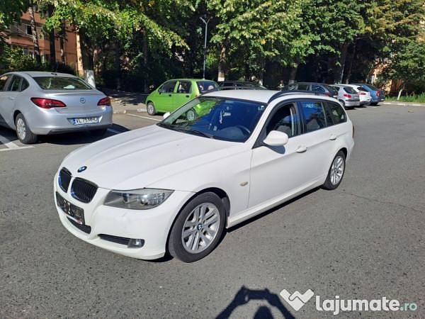 Alb Utilizat 2010 BMW 318 Break | 2.650 EUR (Super Preț) - Imagine 1/4