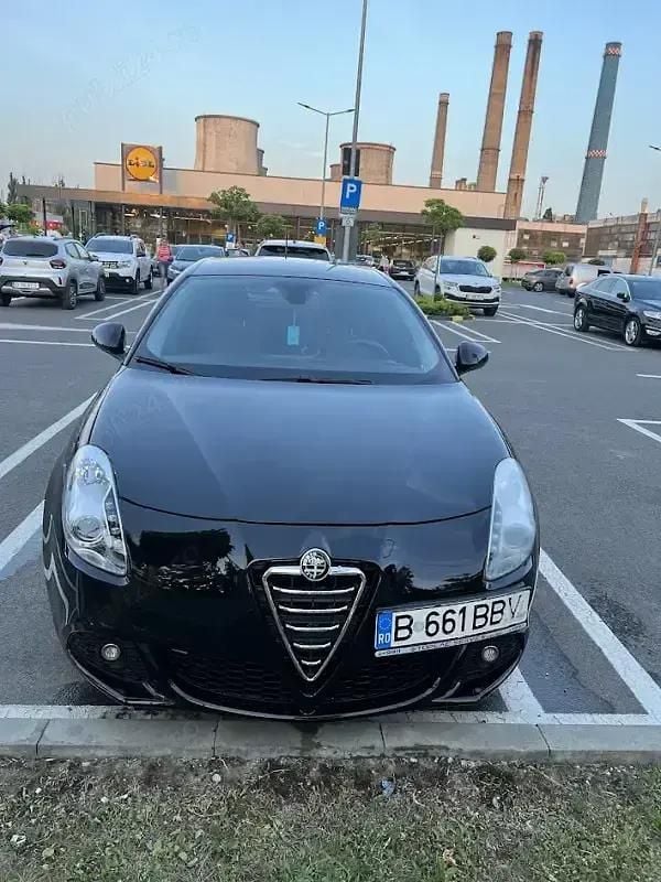 Utilizat 2012 Alfa Romeo Giulietta Hatchback | 4.300 EUR (Preț OK) - Imagine 1/4