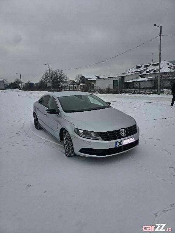 Second-hand VW Passat Comfortline 177 CP (130 kW) 2013 Culoaregri Berlinǎ